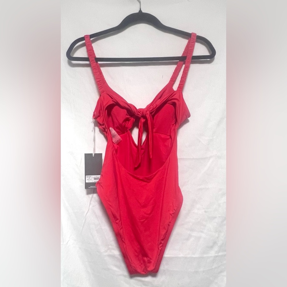NWT Vitamin A One Piece Swimsuit - High Thigh Vacation Resort Summer Beach Swim - Picture 7 of 8